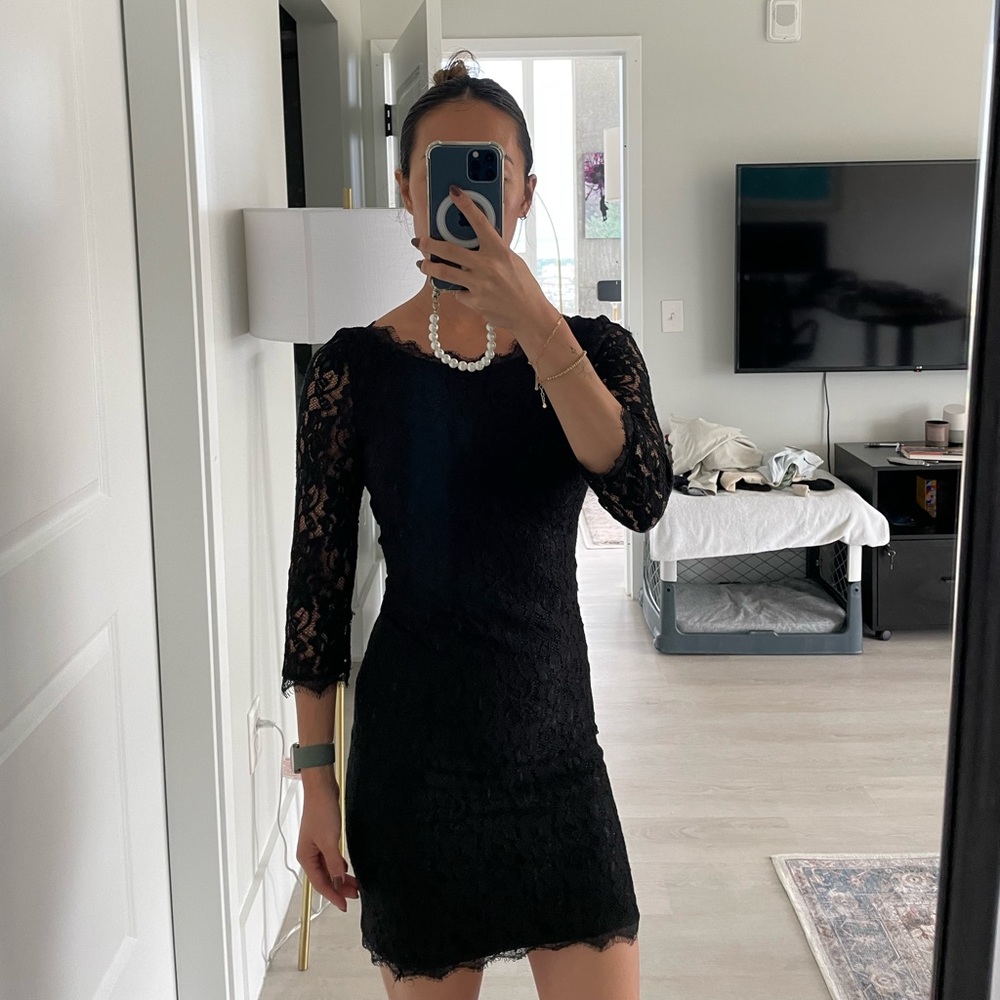 T.babaton mini black lace dress